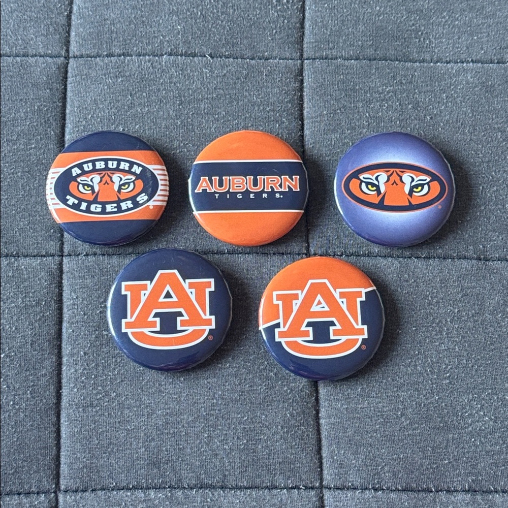 NWOT 5 University of Auburn Pins! 🐯